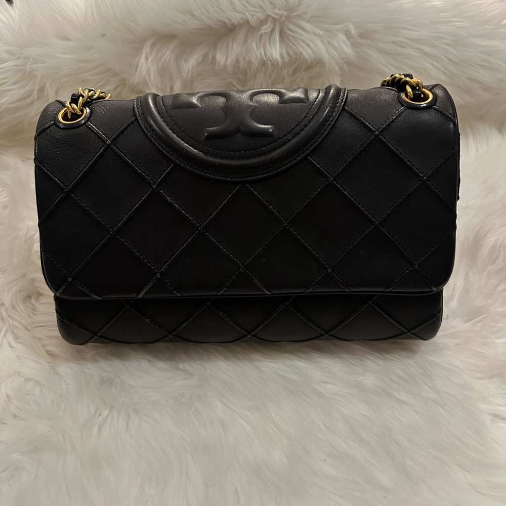 Tory Burch Fleming Soft Convertible Shoulder Bag in Black
